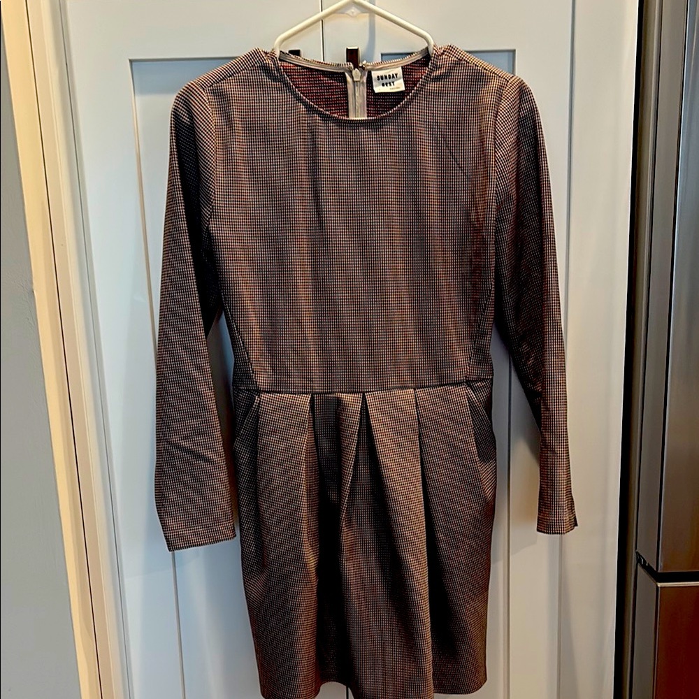 Kindle houndstooth dress with pockets